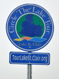 Lake St. Clair Circle Tour route marker